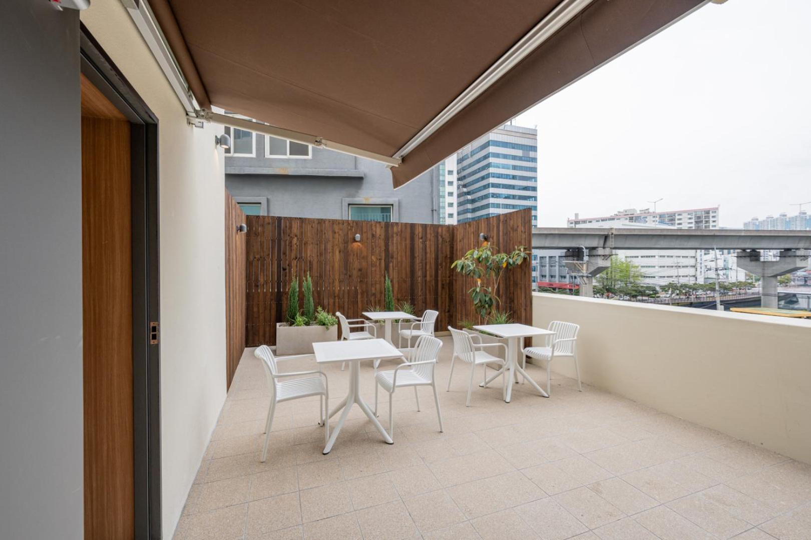 H-Avenue Hotel Munhyeon 釜山 外观 照片